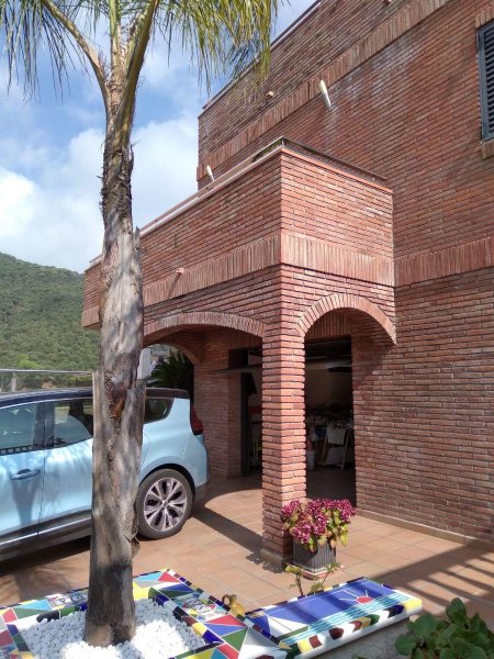 Foto Casa en Alquiler en Sant Cebrià de Vallalta, Barcelona - € 6.000 - CAA12251 - BienesOnLine