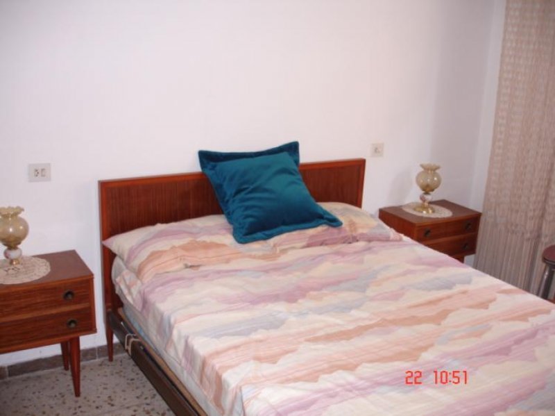 Foto Apartamento en Alquiler en Estación de Renfe, , Tarragona - € 450 - APA2660 - BienesOnLine
