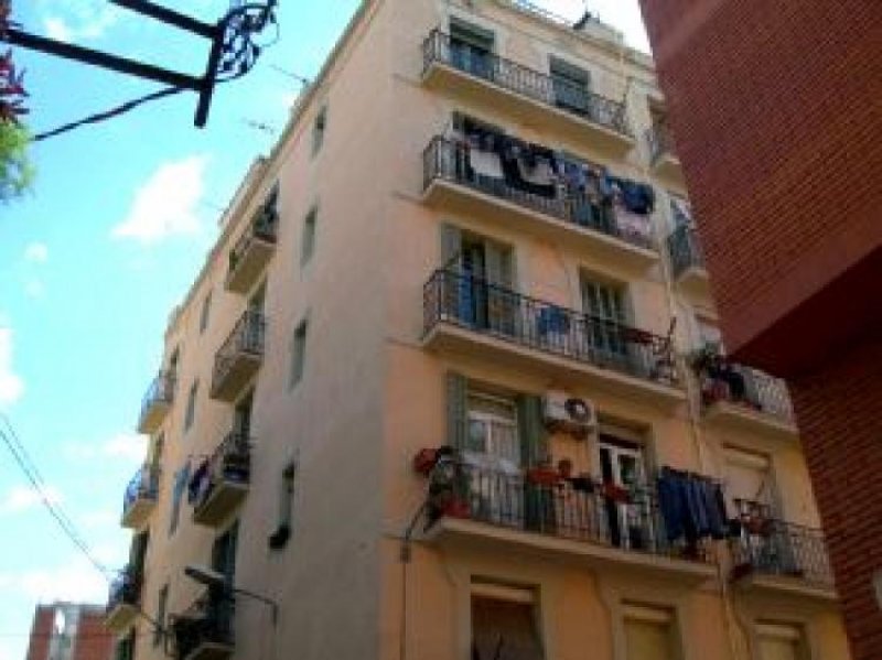 Foto Piso en Venta en Sants, Barcelona, Barcelona - € 180.000 - PIV2338 - BienesOnLine