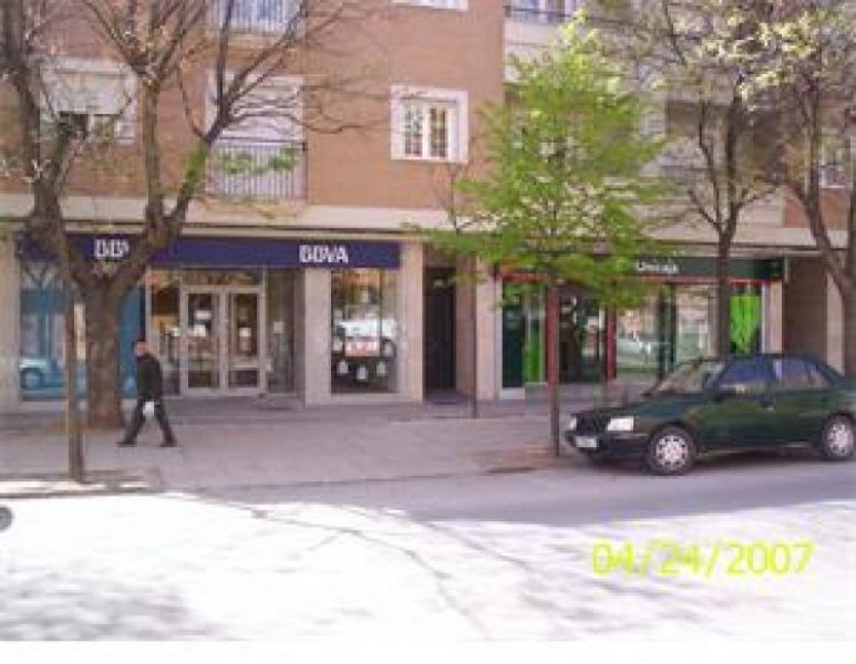 Foto Local en Alquiler en Tomelloso, Ciudad Real - € 1.000 - LOA376 - BienesOnLine