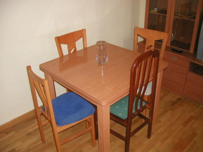 Foto Piso en Alquiler en Reyes Católicos, Cuenca, Cuenca - € 600 - PIA4765 - BienesOnLine