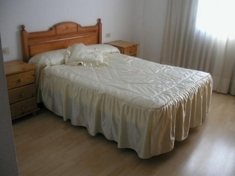 Foto Piso en Alquiler en Hípica, Cuenca, Cuenca - € 550 - PIA5663 - BienesOnLine