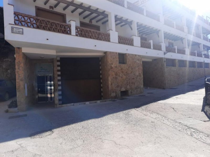 Garaje en Venta en  Haza del Trigo, Granada