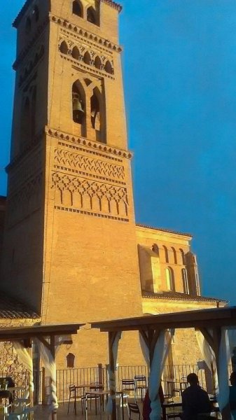 Edificio en Venta en  Aniñón, Zaragoza