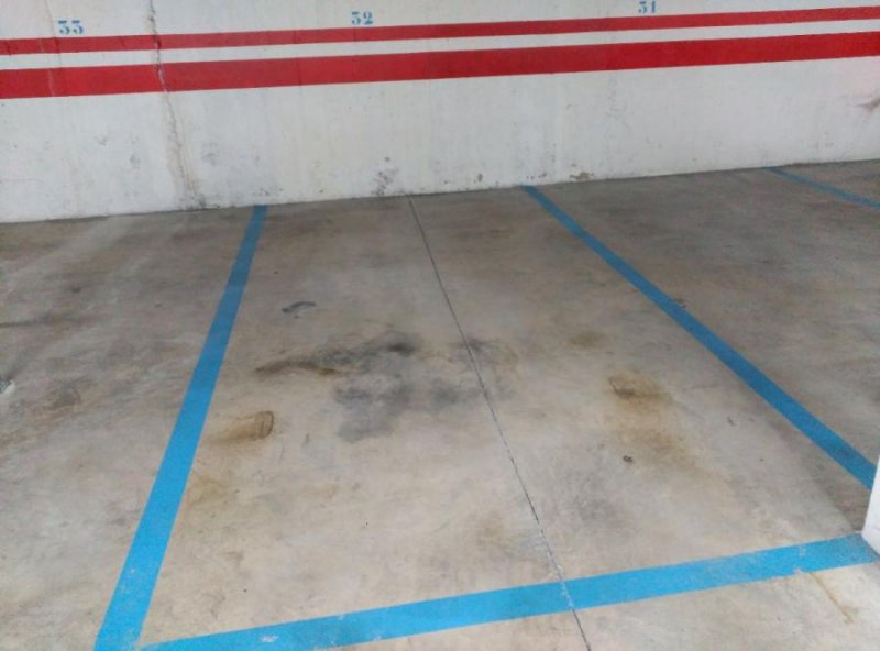 Garaje en Venta en BUFALÀ Badalona, Barcelona