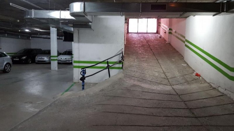 Garaje en Venta en BUFALÀ Badalona, Barcelona